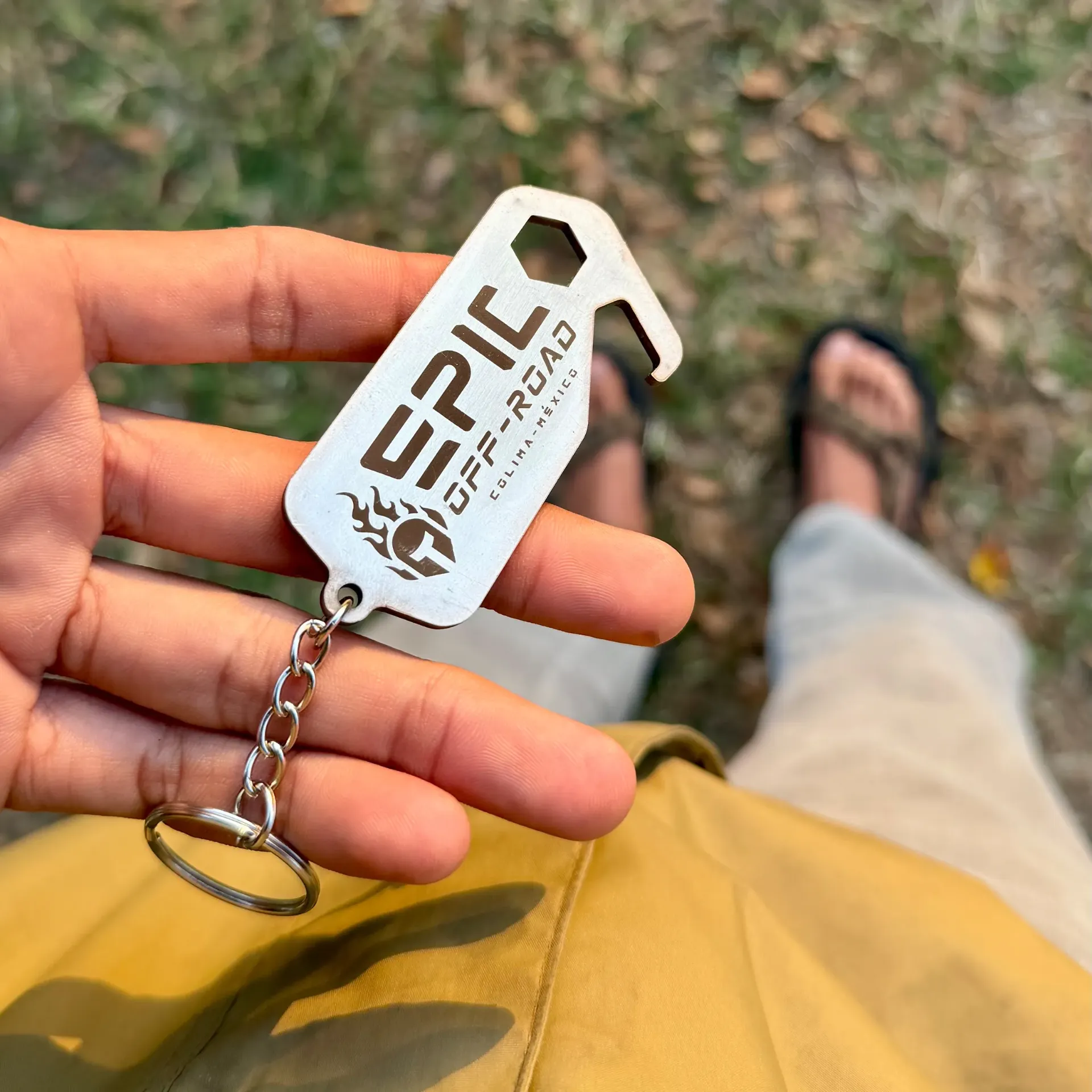 Llavero / Destapador / Llave 10 mm